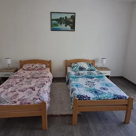 Prázdninový dům Japodska Oaza *